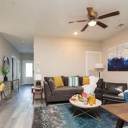 Lovely 4Br King Beds Steps To Beach And Pier F Myrtle Beach Kültér fotó