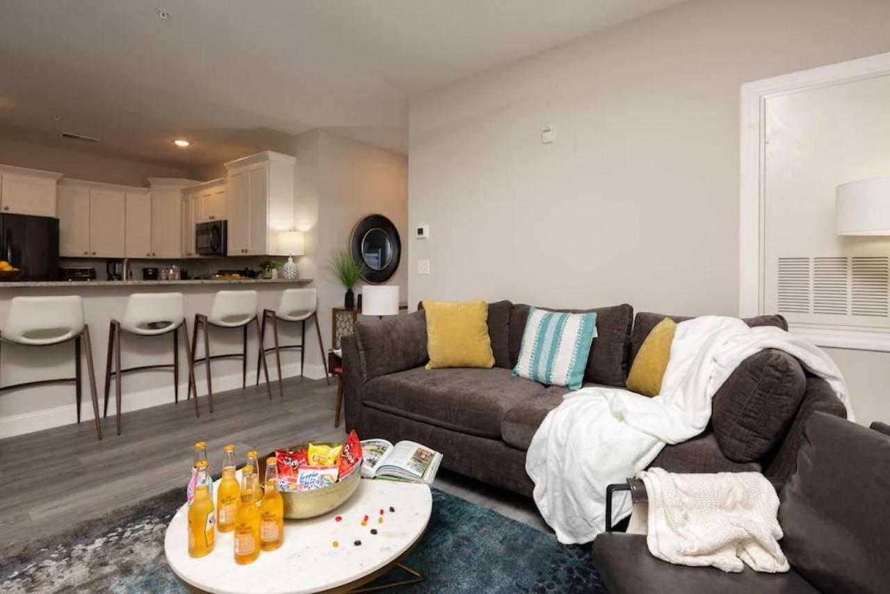 Lovely 4Br King Beds Steps To Beach And Pier F Myrtle Beach Kültér fotó