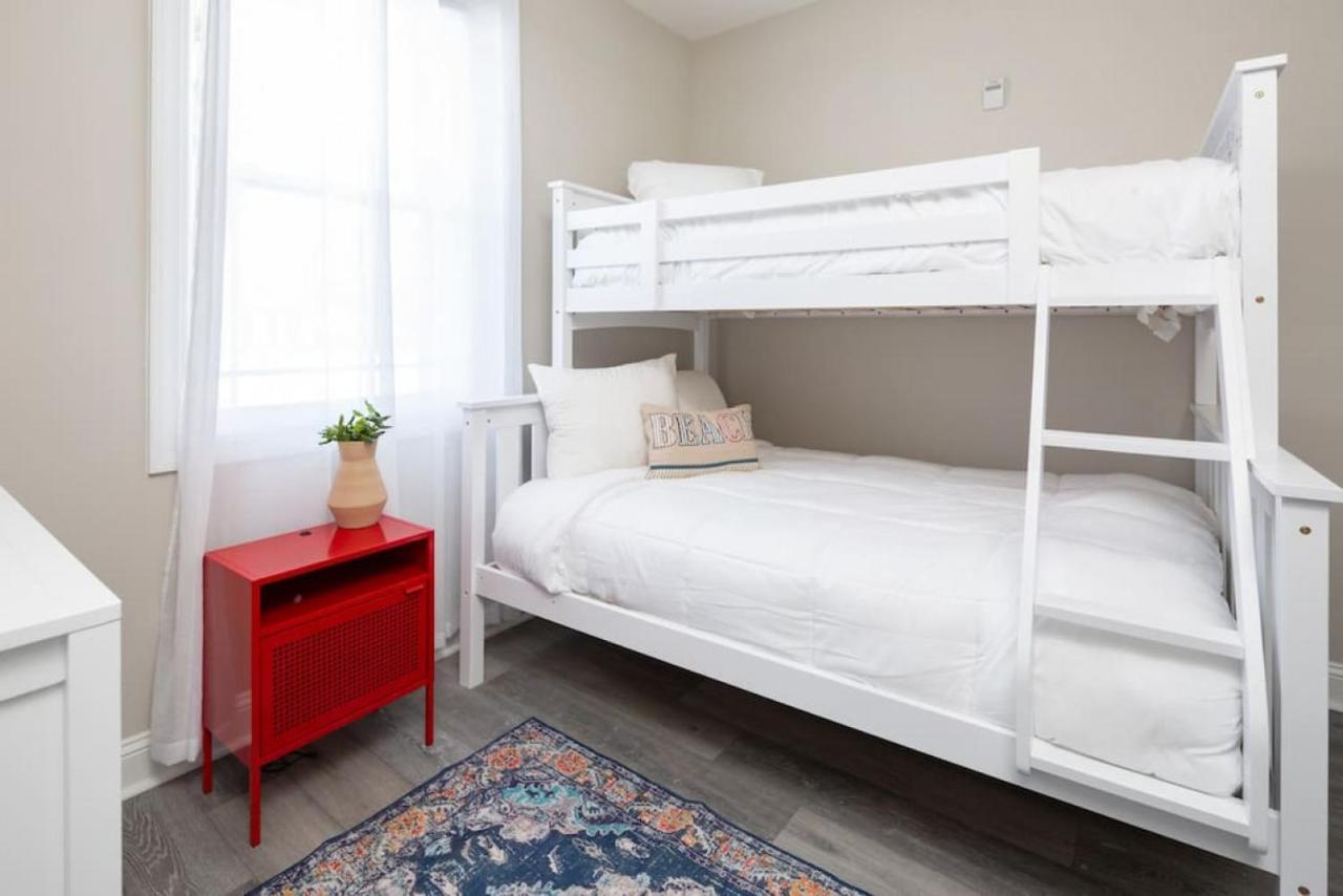 Lovely 4Br King Beds Steps To Beach And Pier F Myrtle Beach Kültér fotó
